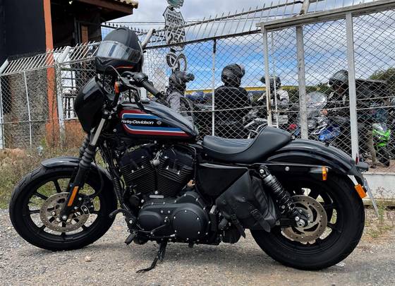 HARLEY-DAVIDSON SPORTSTER IRON 1200 HARLEY-DAVIDSON SPORTSTER IRON 1200